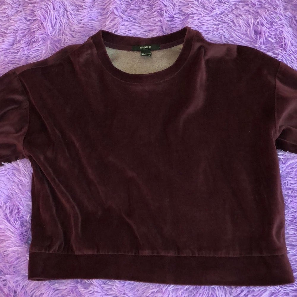 Cropped maroon jacket